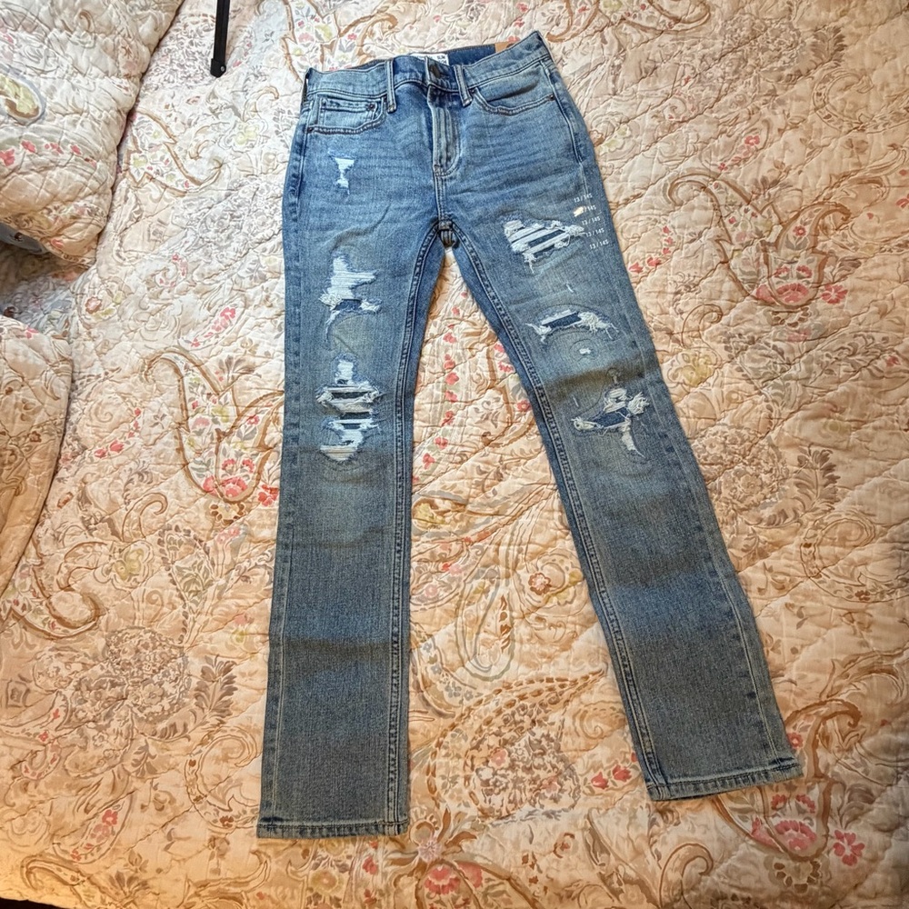 Abercrombie Boys Skinny Jeans 13/14 SLIM Fit Distressed Youth BRAND NEW